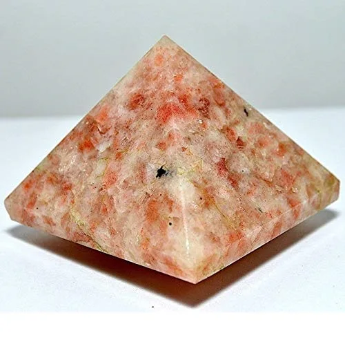 Beautiful High-Polished Red Agate Sunstone Pyramid Elegant Wholesale Decorations Chakra Healing Feng Shui Natural Amethyst