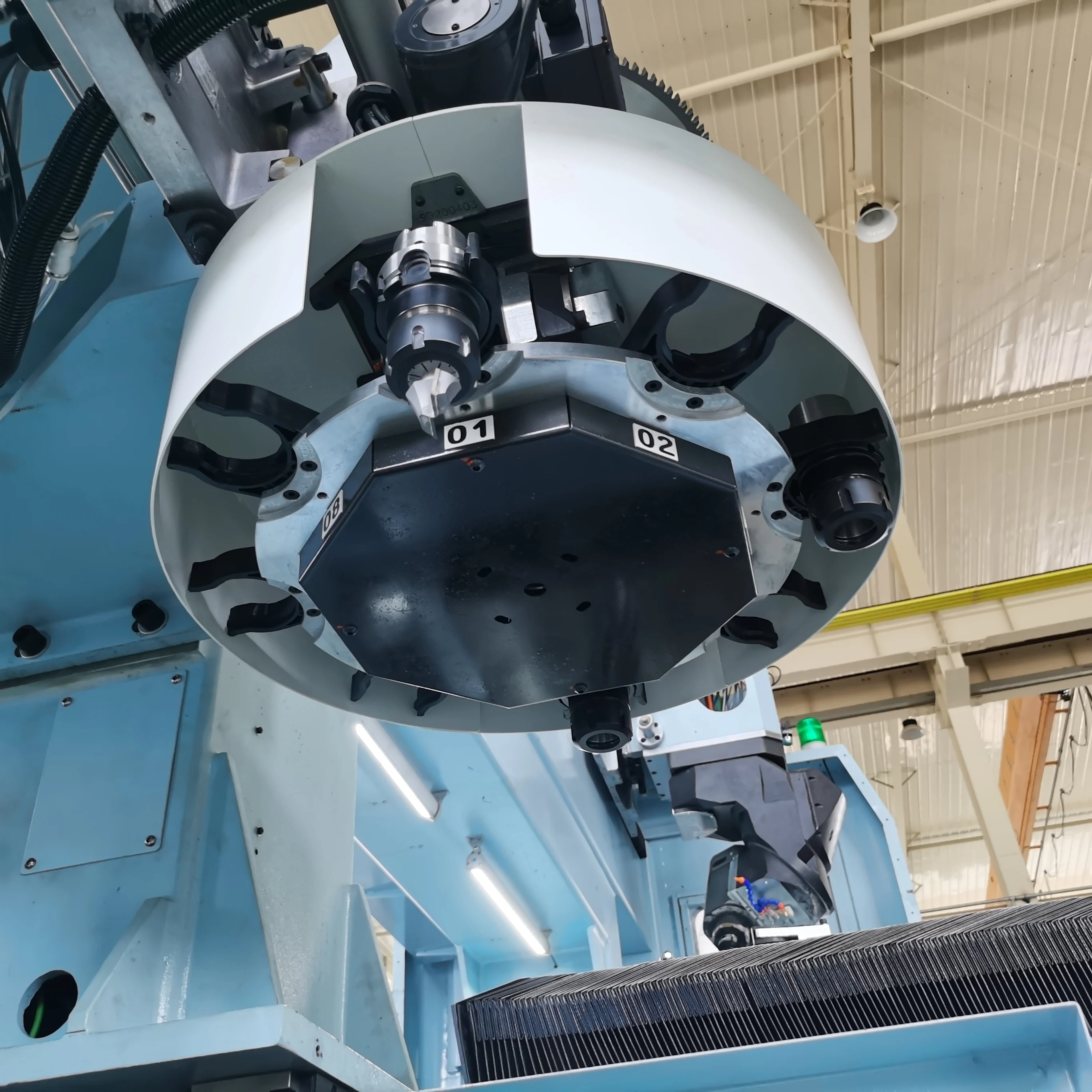 Large 5-axis machining center for aluminum alloys  Five axis Aluminum window door curtain wall Working center