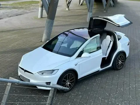 2019 Tesla Model X 0.0....jpg
