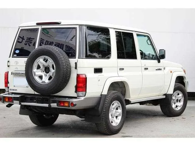 buy used toyota land cruiser hardtop 2018