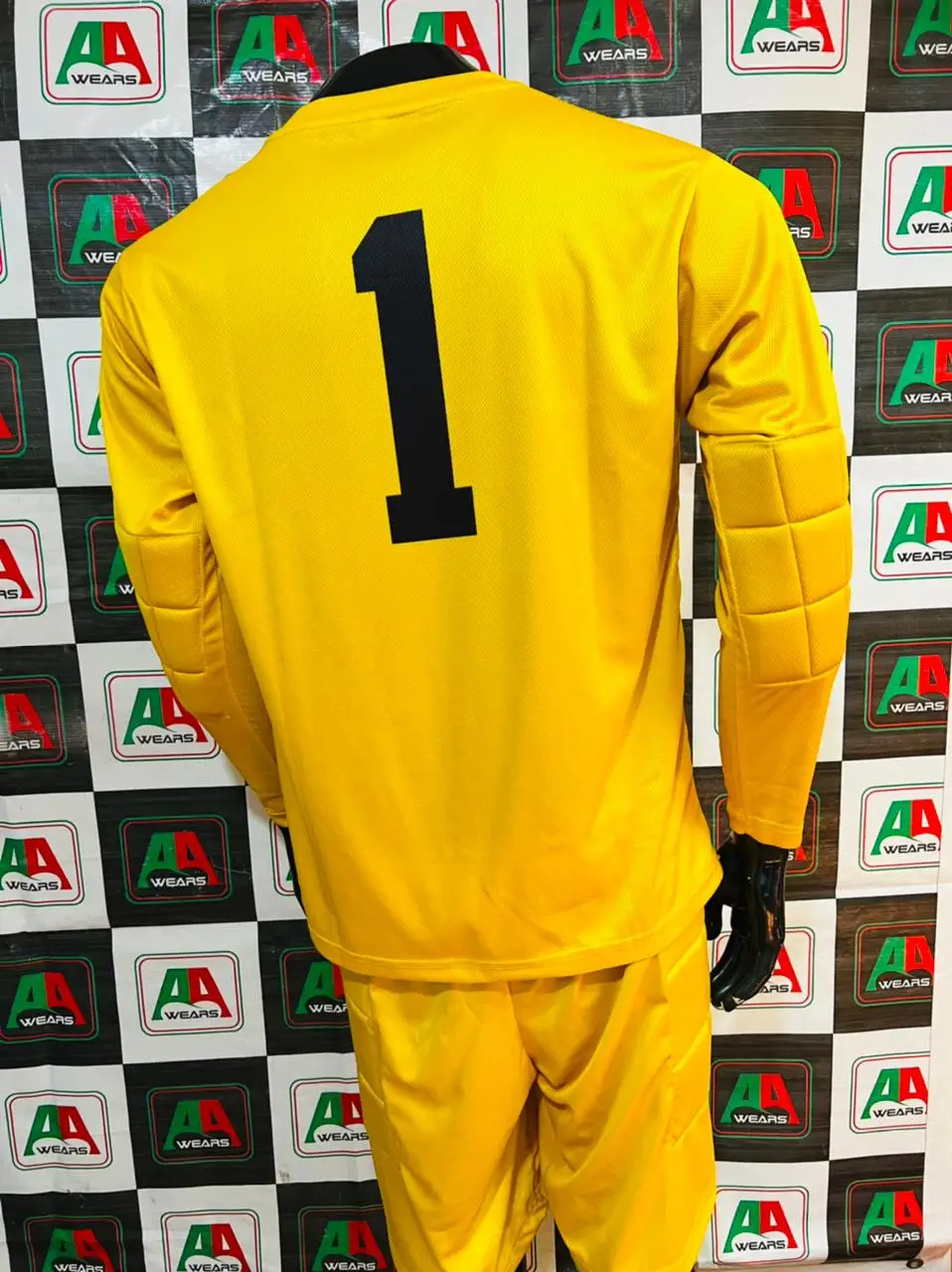 Goal Keeper  Elbow Pad Knee Pad Sublimation Cheap Soccer Full Customization  Logo Socks Quality OEM Jersey Shorts Full Sleeves