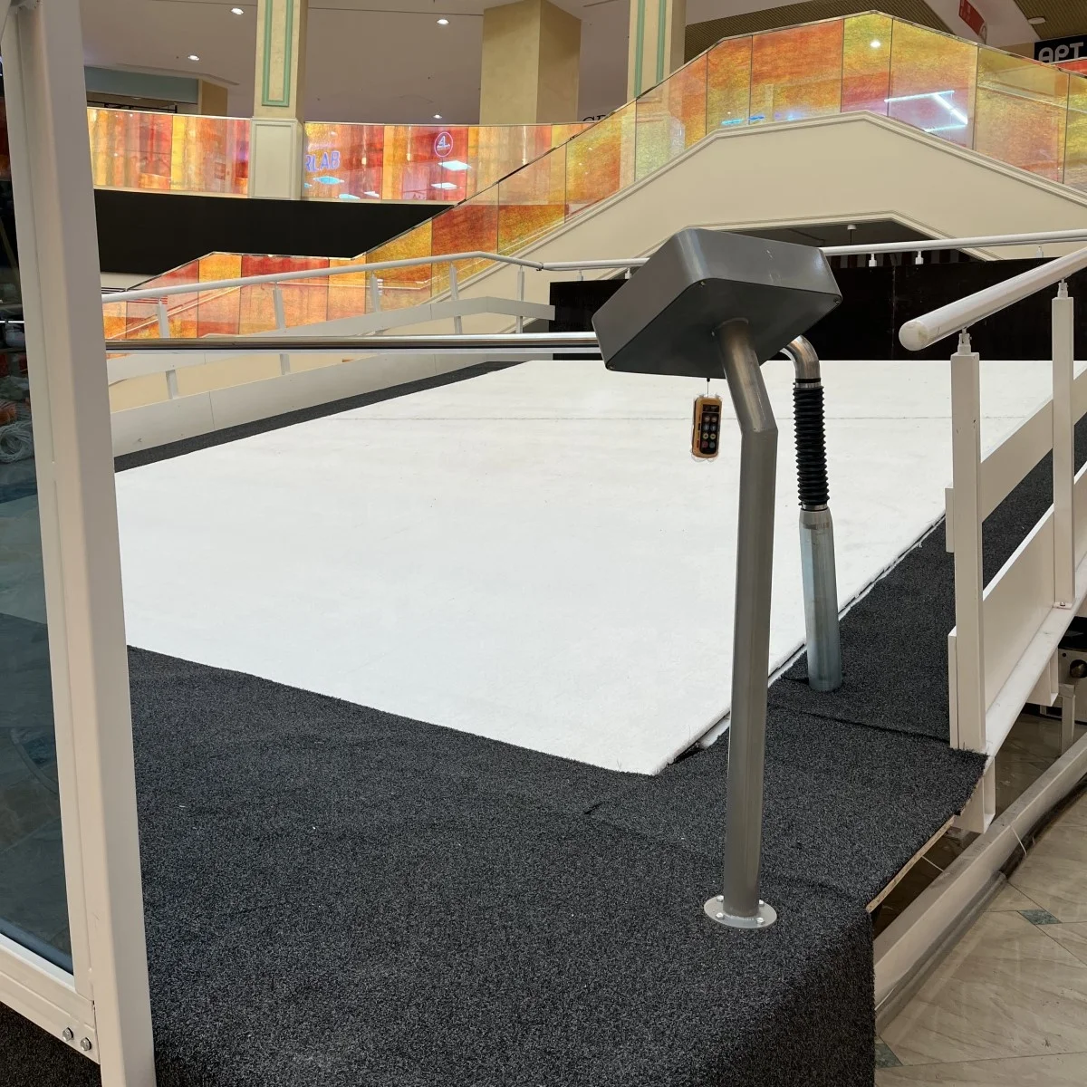 China Ski Simulator Supplier Endless Ski Slope Indoor Ski Entertainment Equipment