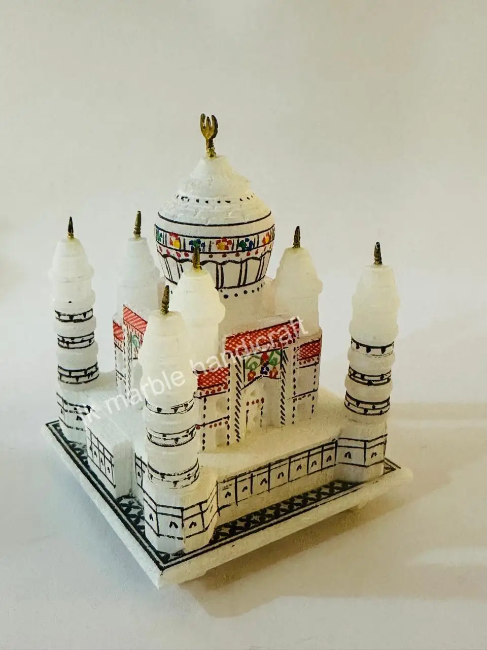 Indoor  Square Natural  Marble Model  Taj Mahal Attractive And  Unique   Status  For  Gifting And Home  Table Decorative  Item