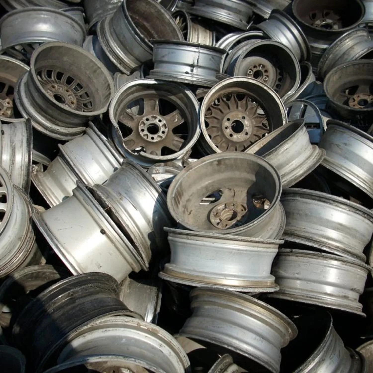 Aluminum Alloy Wheel Scrap high quality 99.9% Purity scrap aluminum wheel