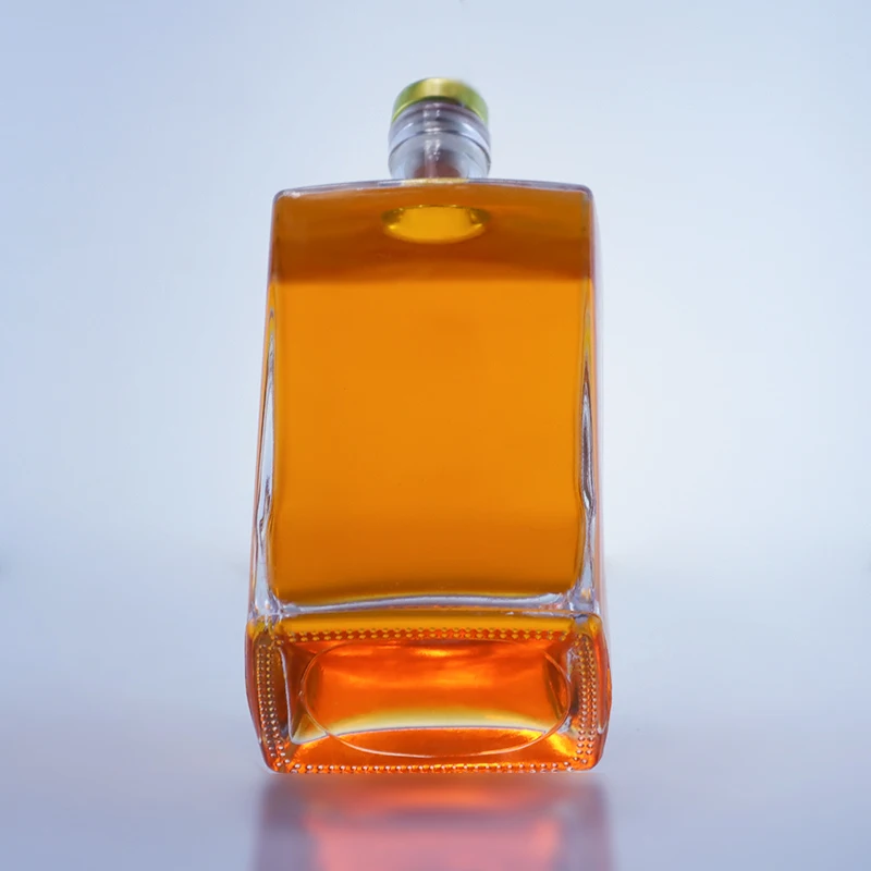 500 ml can be customize square clear rum vodka gin brandy whiskey glass bottle with cork cap