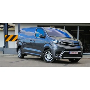 Продается чистый продукт TOYOTA PROACE/почти использованный PROACE готов к отправке