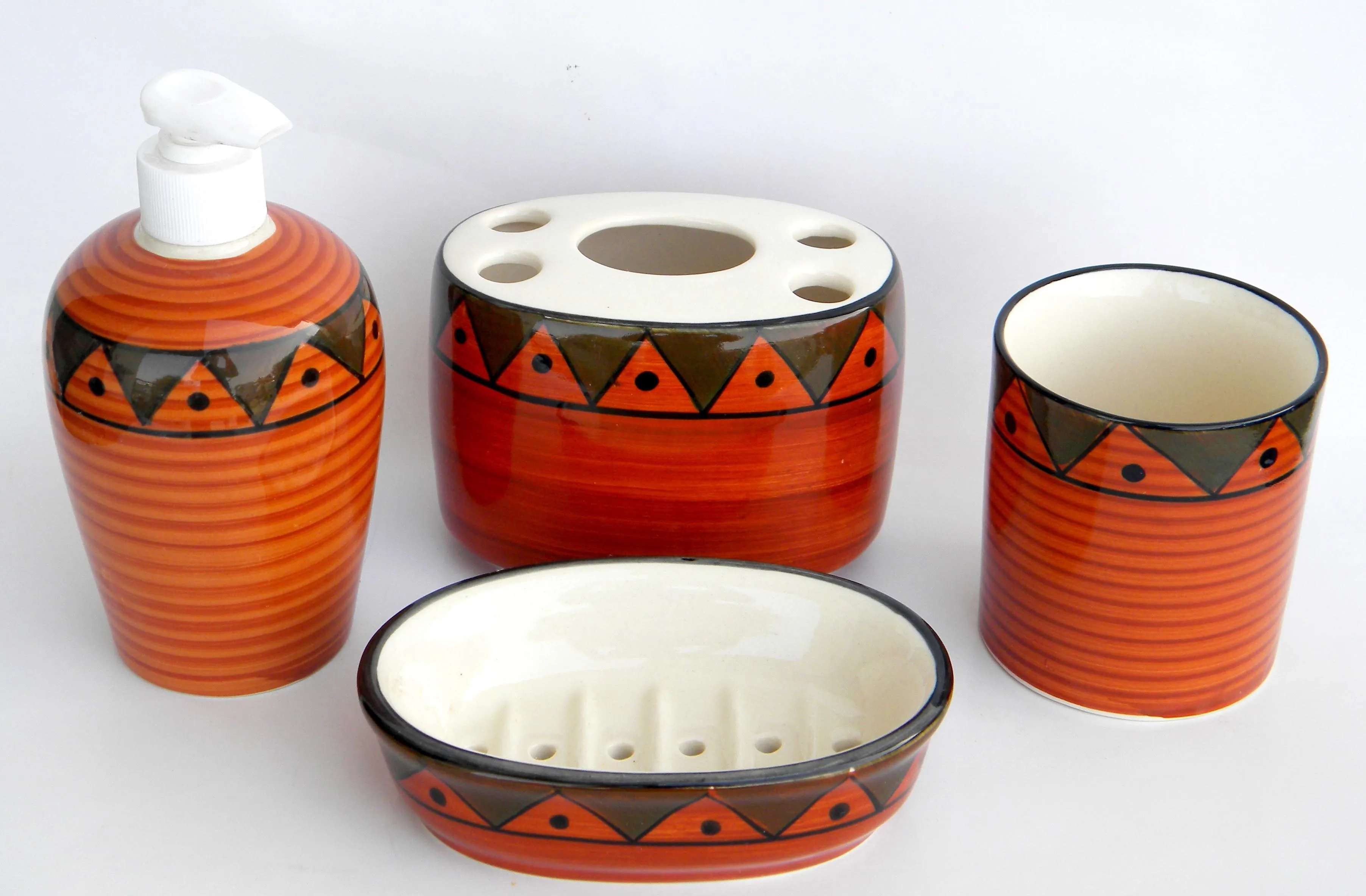 Ceramic Bathroom Sets Indian Made Colorful Bath Set Bath Accessories Decorative Household Yellow Color Soap Dish