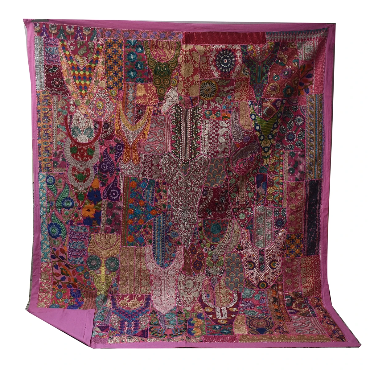 Wholesale Indian bohemian queen size hand stitched patchwork design pink color rare vintage sari quilt, throw and blanket