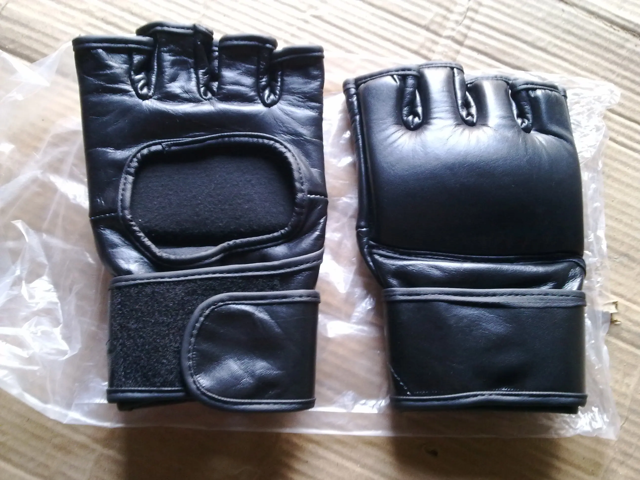 Premium Leather Boxing Gloves for MMA Training and Competition