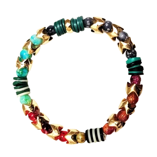 Three colors of metal beads in graduating sizes mean you can wear them all together or create new combinations for every day