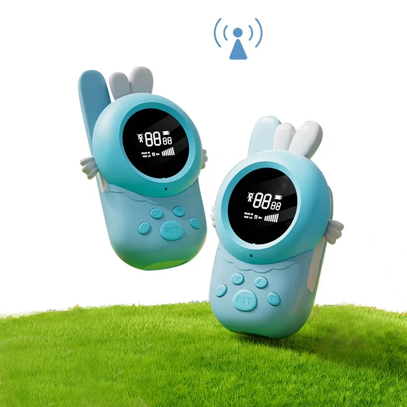 Flashlight ABS colour display Long Distance Mini Wireless Walkie Talkie cable type c Outdoor Toys for Kids