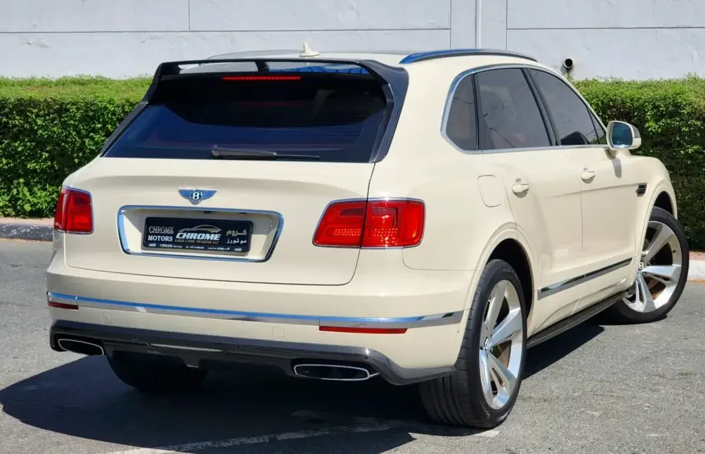 Мощность и производительность используется 2022 BENTLEY BENTAYGA 5DR SUV 6L 12CYL автоматический полный привод