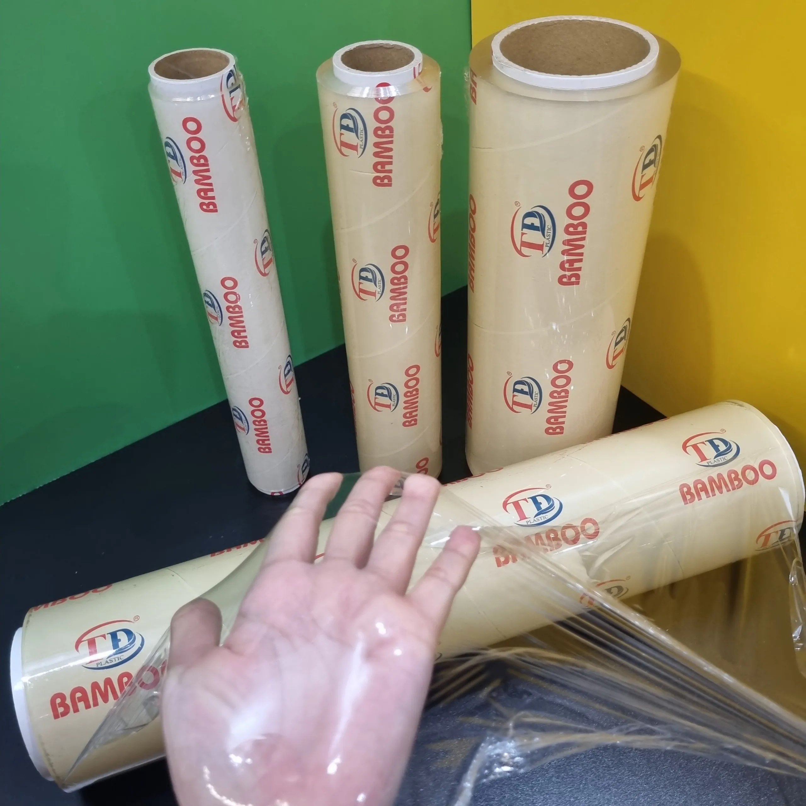 Готовая к отправке пищевая упаковка для пищевых продуктов из ПВХ эластичная пленка с цветным логотипом коробка резки 11 лет опыт производства на заводе
