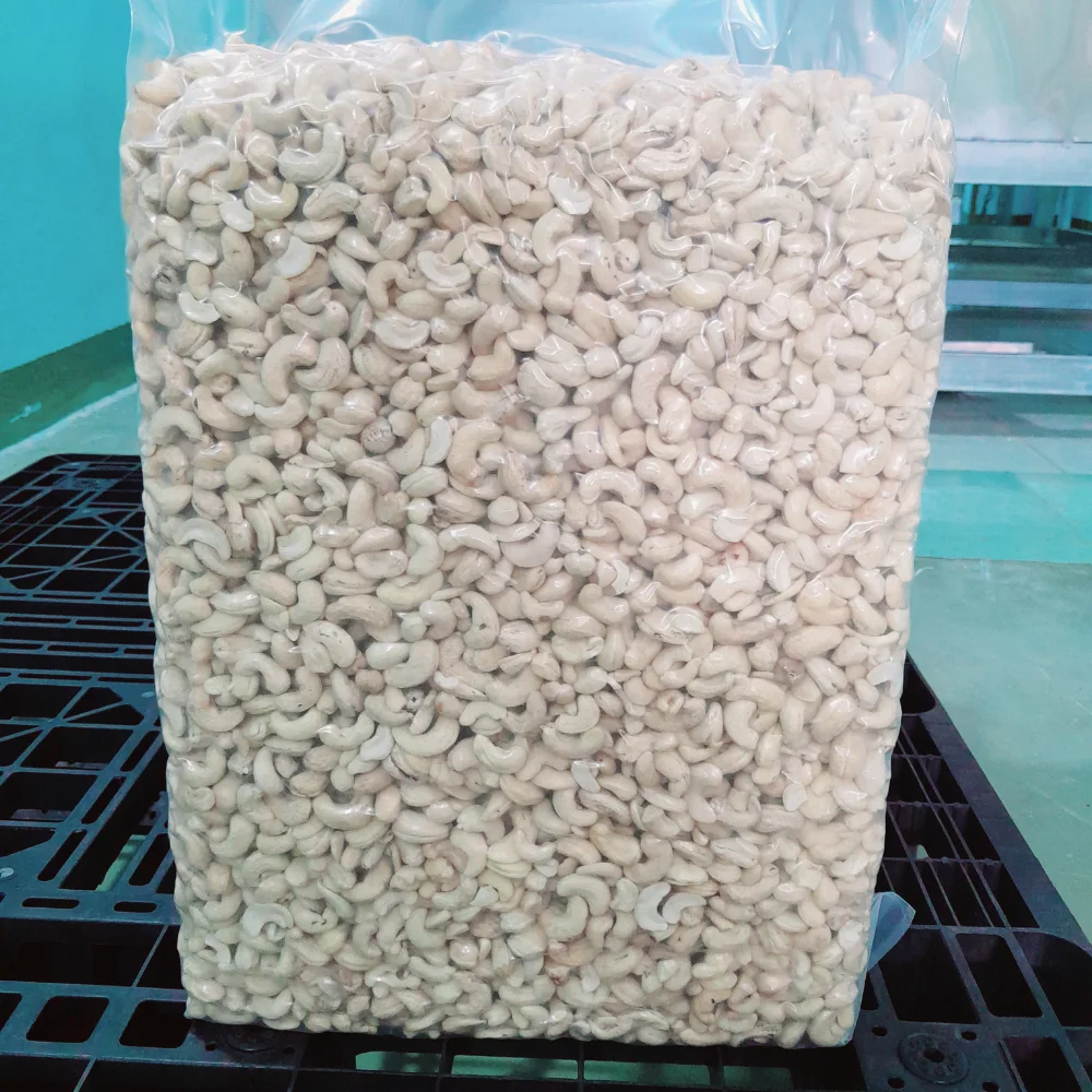 Best Rate Cashew Nuts Cashew Nuts W320 Raw Cashew Wholesale Exported To US, EU, Middle East