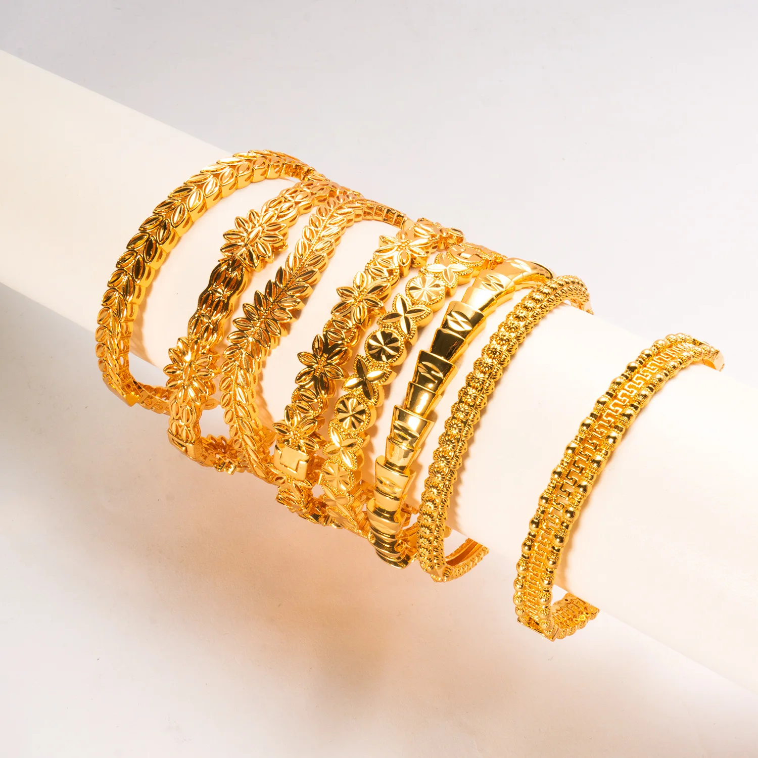 Wholesale New Dubai Bride Womens 24K Gold-plated Copper Gold Bangles 24k Nigeria Women Jewelry Bracelet