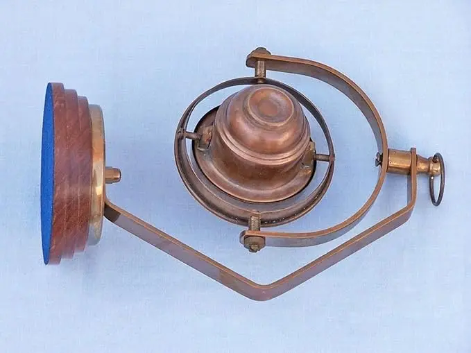 Wholesale Brass Hanging  Antique Vintage Compass latest design handmade metal hiking compass keychain or desk decor accessories