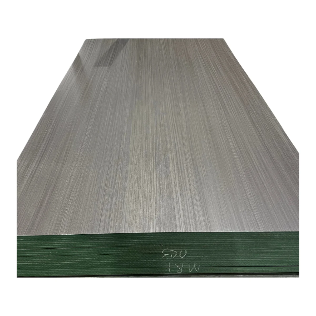 High Quality Melamine MDF panel MMR 1220x2440 mm 6-25mm Melamine faced Moisture-proof Green MDF board Vietnam manufacturer