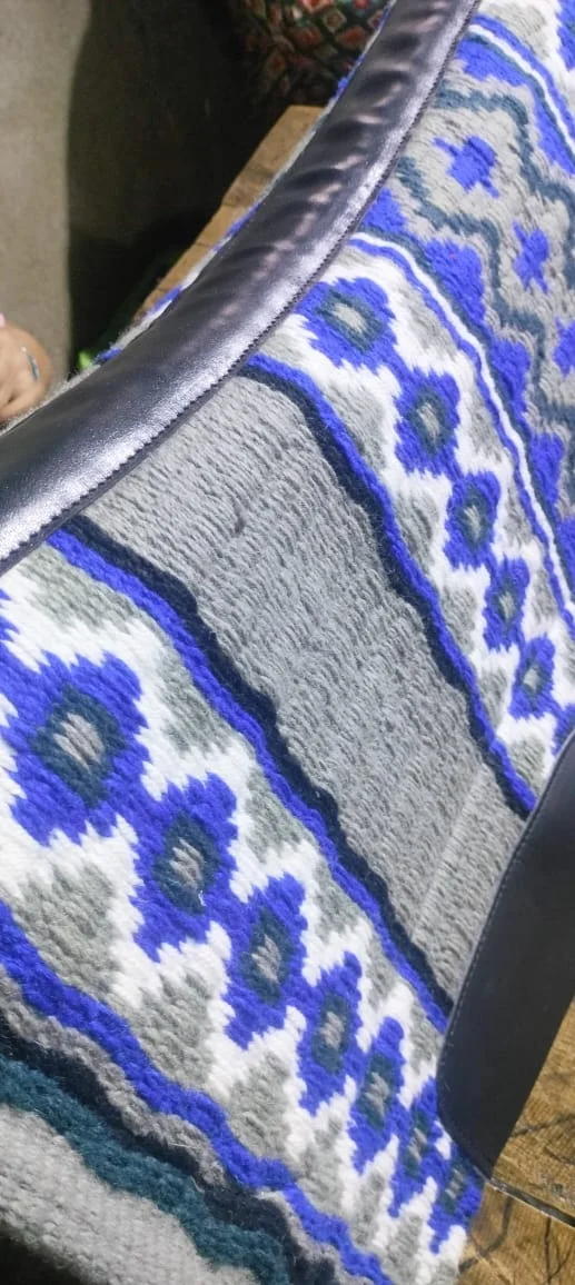 100% NEWZEALAND WOOL SADDLE BLANKET WITH FELT LINING LEATHER PATCH DESIGN/CUSTOM DESIGN WESTERN WOOL PADS