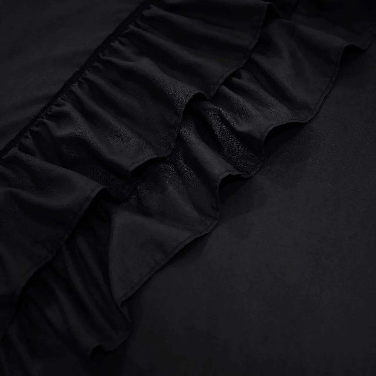 New Design Affordable wholesale Ruffled style Black Duvet set Microfiber duvet cover custom OEM ODM solid color