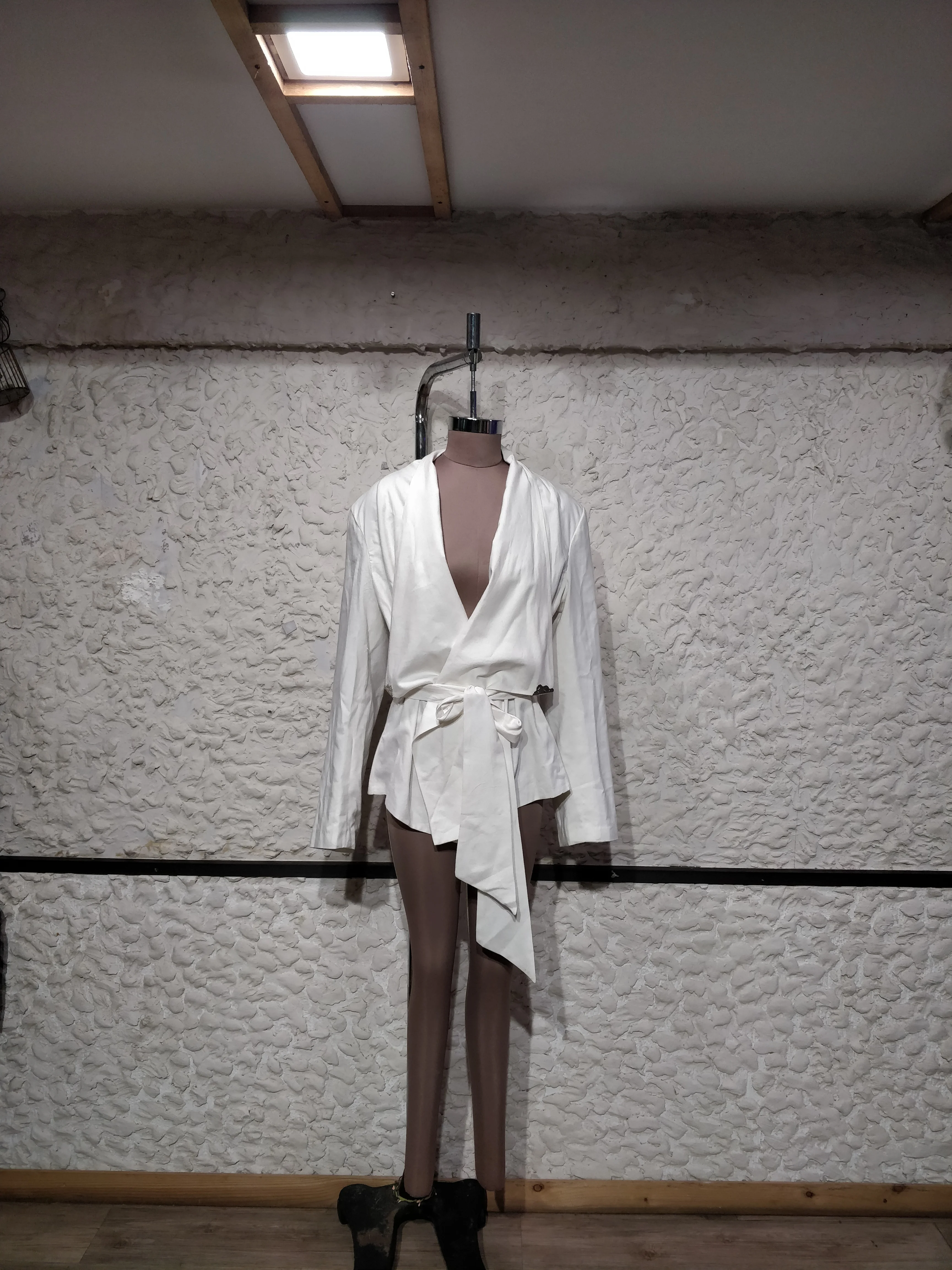 Export Quality Trendy Pure Cotton Tie able Kimono Type Top for Party Wear Available at Affordable Price from Indian Exporter