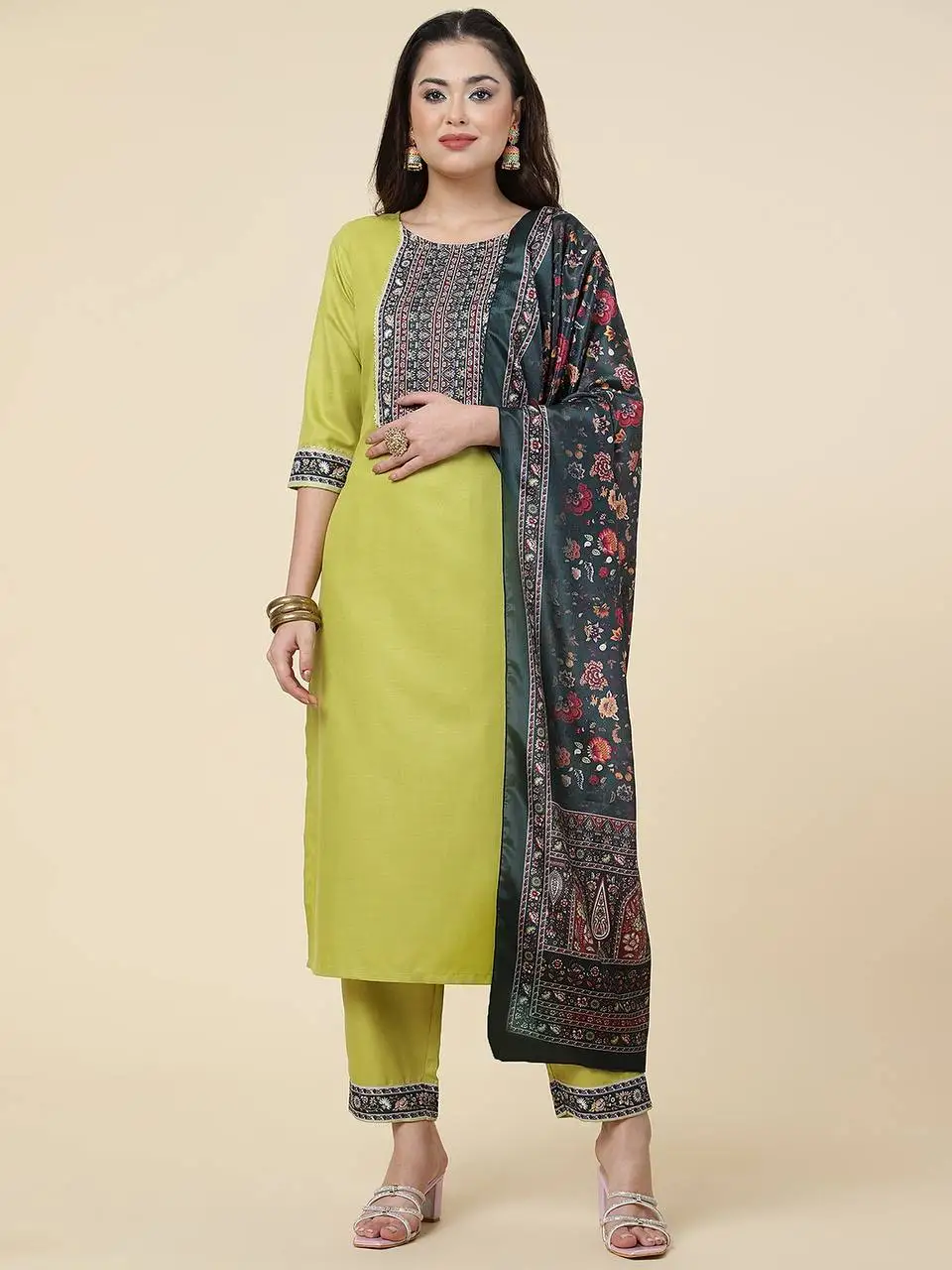 Индийская повседневная одежда простые рубиновые хлопковые комплекты Kurtis украшенные тонкими ручными работами и принтами