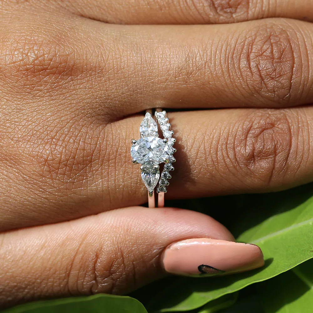 Three Stone CVD Premium Quality Oval with Side Pear Cut Jewelry with Round Cut Band Wedding Bridal Lab Grown Diamond Ring Set