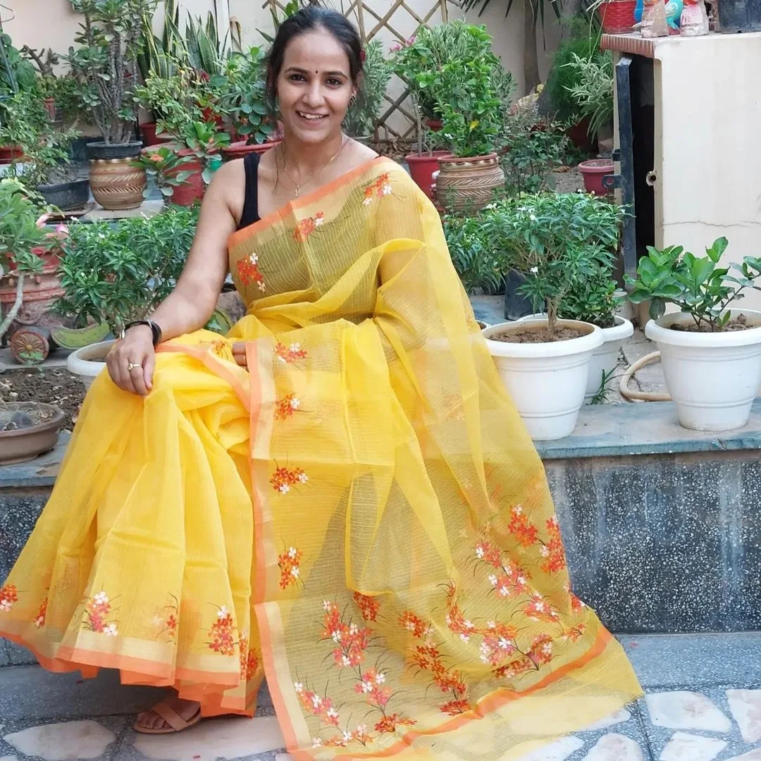 Apparel & Accessories Indian & Pakistani Authentic Kota Doriya Silk Saree for Girls Office Wear use from India