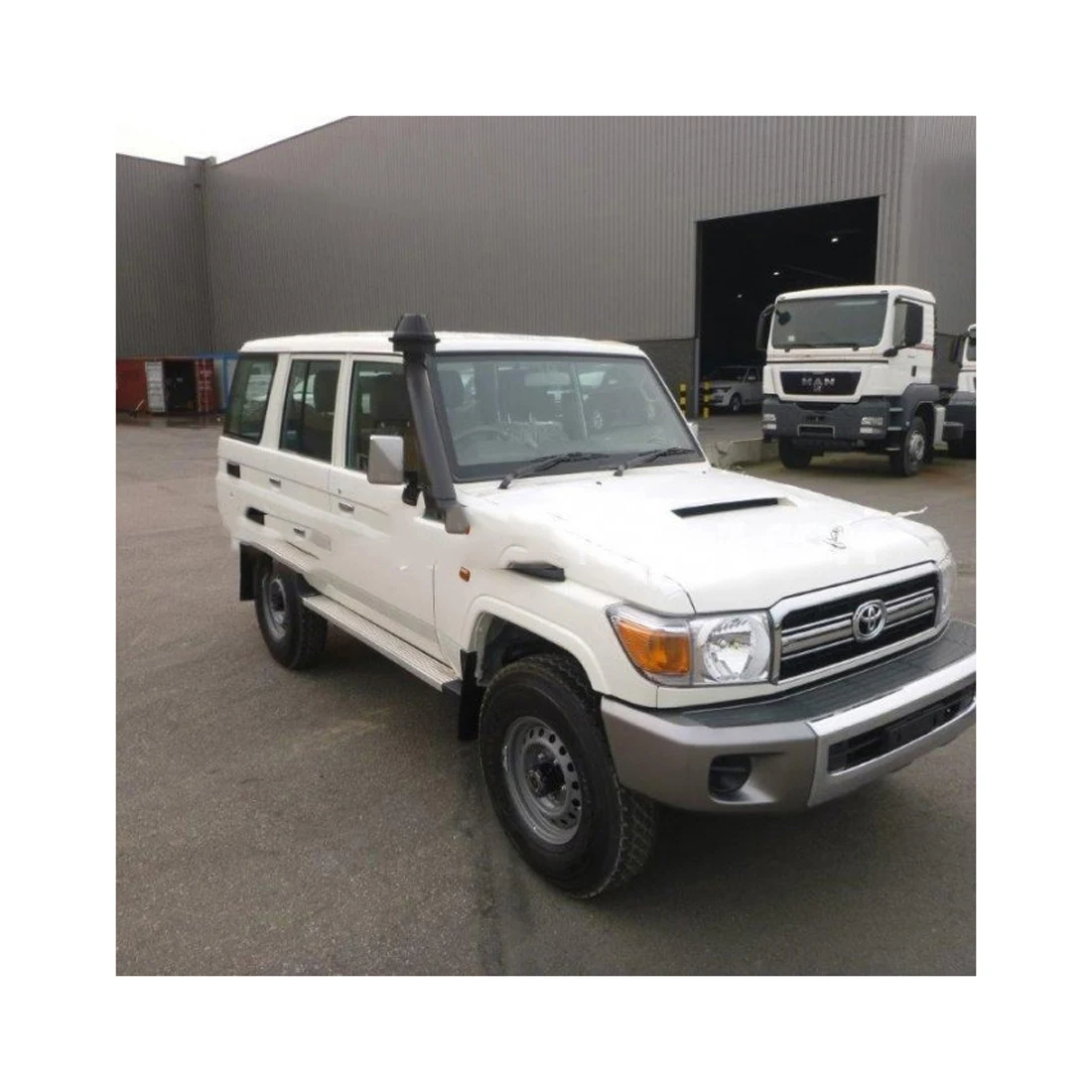 USED CARS IN DUBAI TOYOTAA LAND CRUISER PRADO / 2018 TOYOTAA LAND CRUISER AUTOMATIC DIESEL CARS FOR SALE