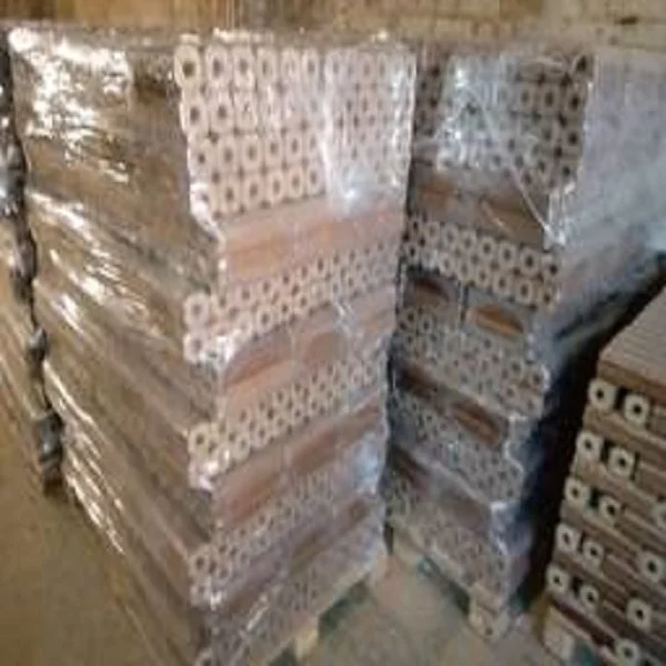 Доступные натуральные брикеты из древесины Пини Кай ОРФ сертификация ЕС класса премиум на 10 кг доступны с быстрой