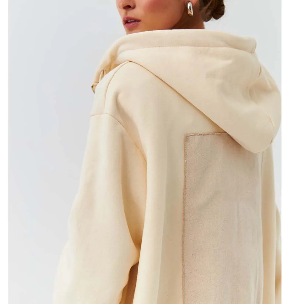 Customizable Modest Hoodies Ideal for Boutique Retailers and Fashion Brands