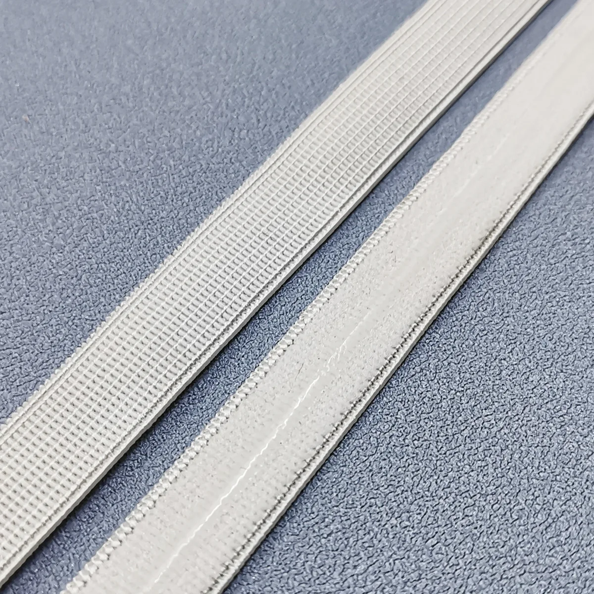 Spot silicone anti - slip elastic strap anti - slip elastic strap can be dyed drop glue non - slip bra clothing webbing