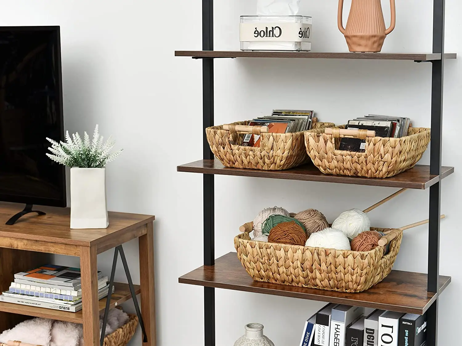 Hand Woven Large Storage Baskets with Wooden Handles Seagrass Wicker Baskets for home decoration