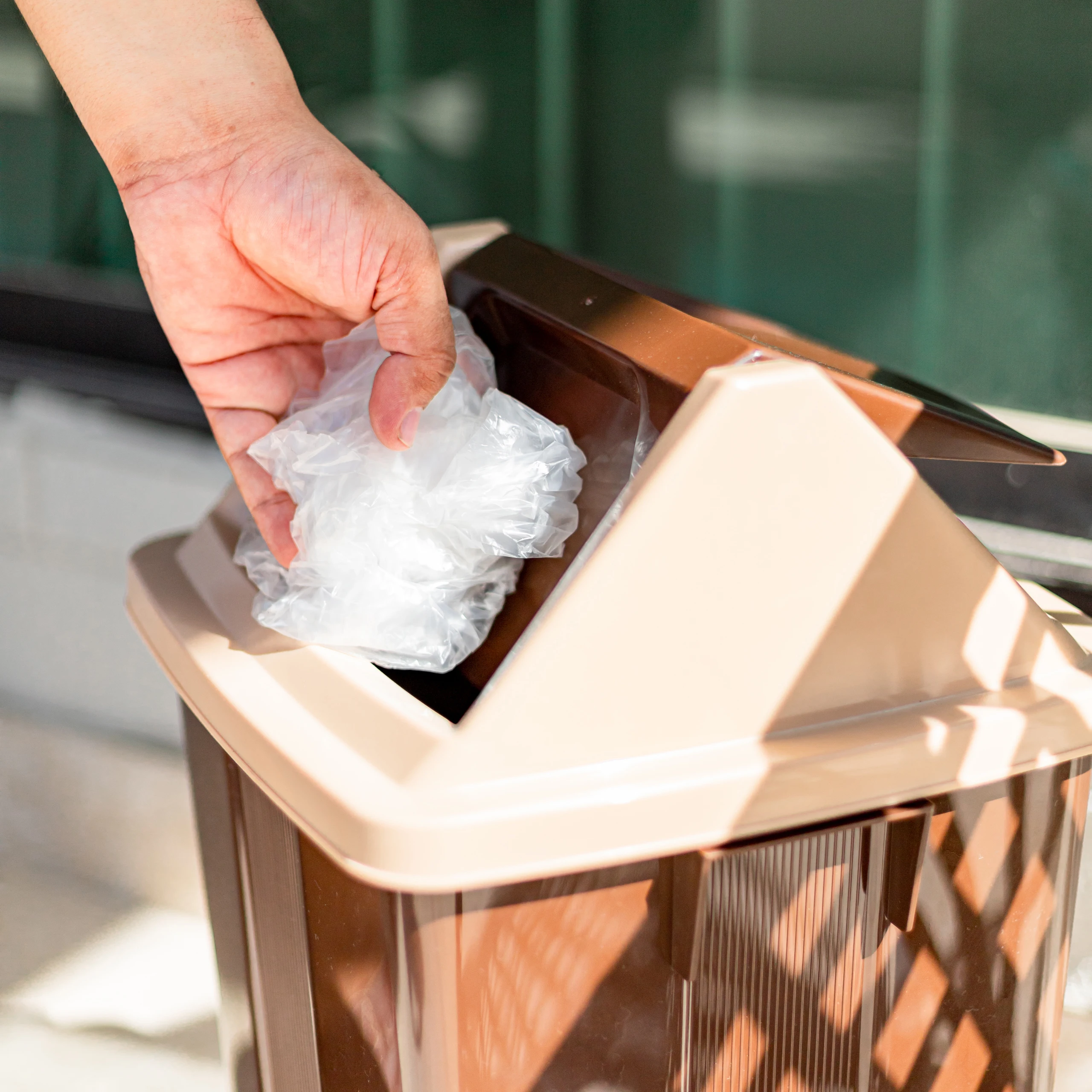 Swing Waste Dustbin 24L With Swing Lid Suitable For Indoor And Outdoor Use