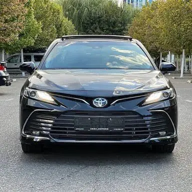 2020 2021 2022 2023 Toyota Camry SE (in different Colors)