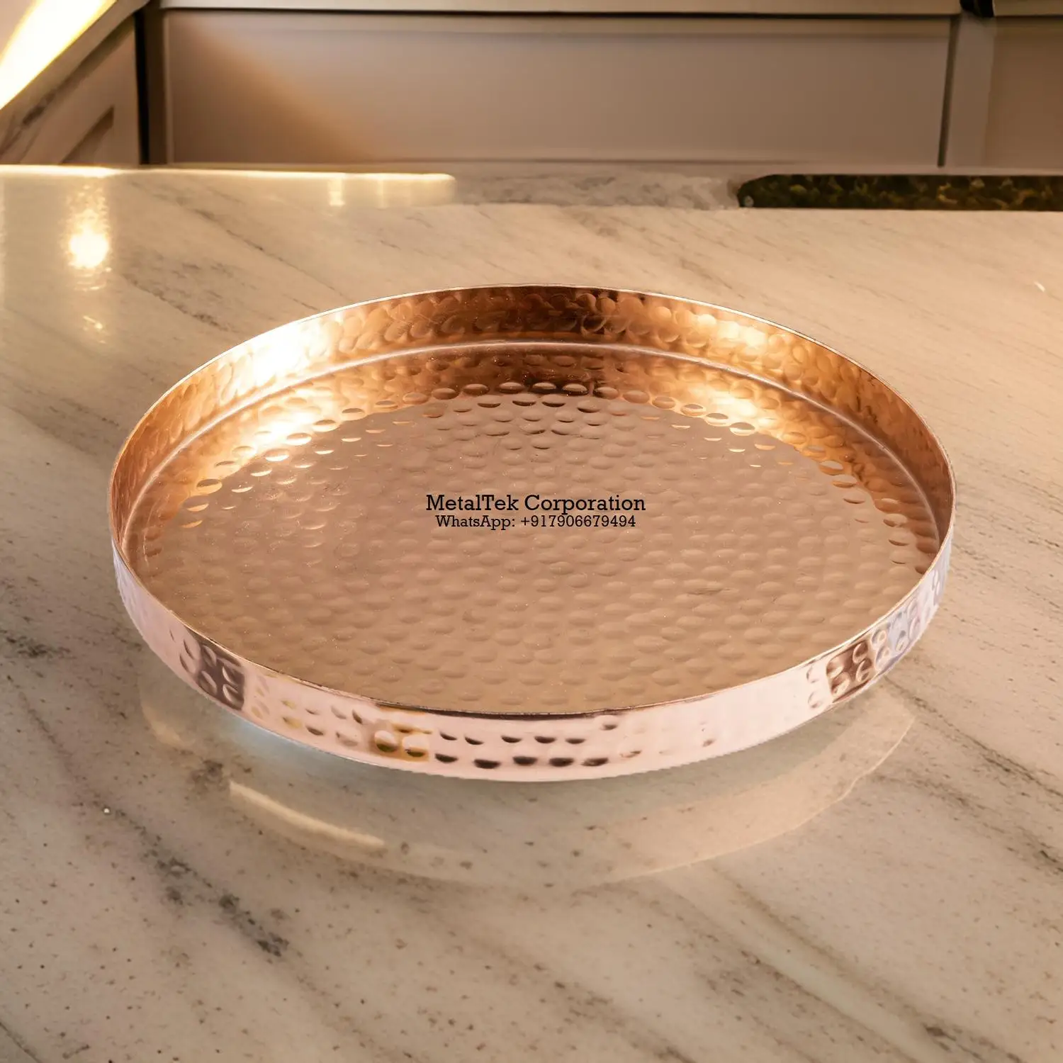 Copper Plated Handcrafted Textured Hammered Design Round Tray For Luxury Commercial Hotel & Restaurants Supplies Wholesale Price