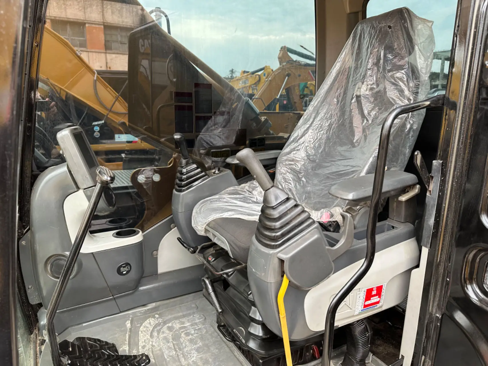 36-тонный сверхмощный гусеничный экскаватор Cat336D2 для продажи в Китае