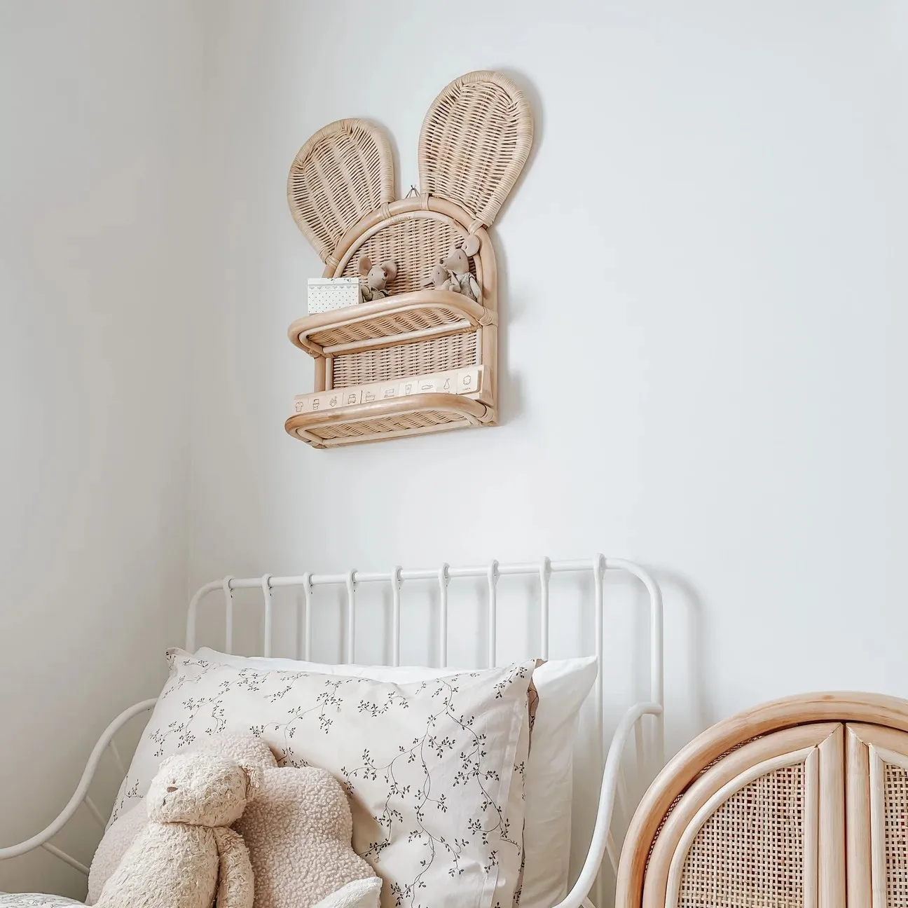 Kids room decoration baby nursery bedroom decorative wall hanging shelf natural rattan rack shelves