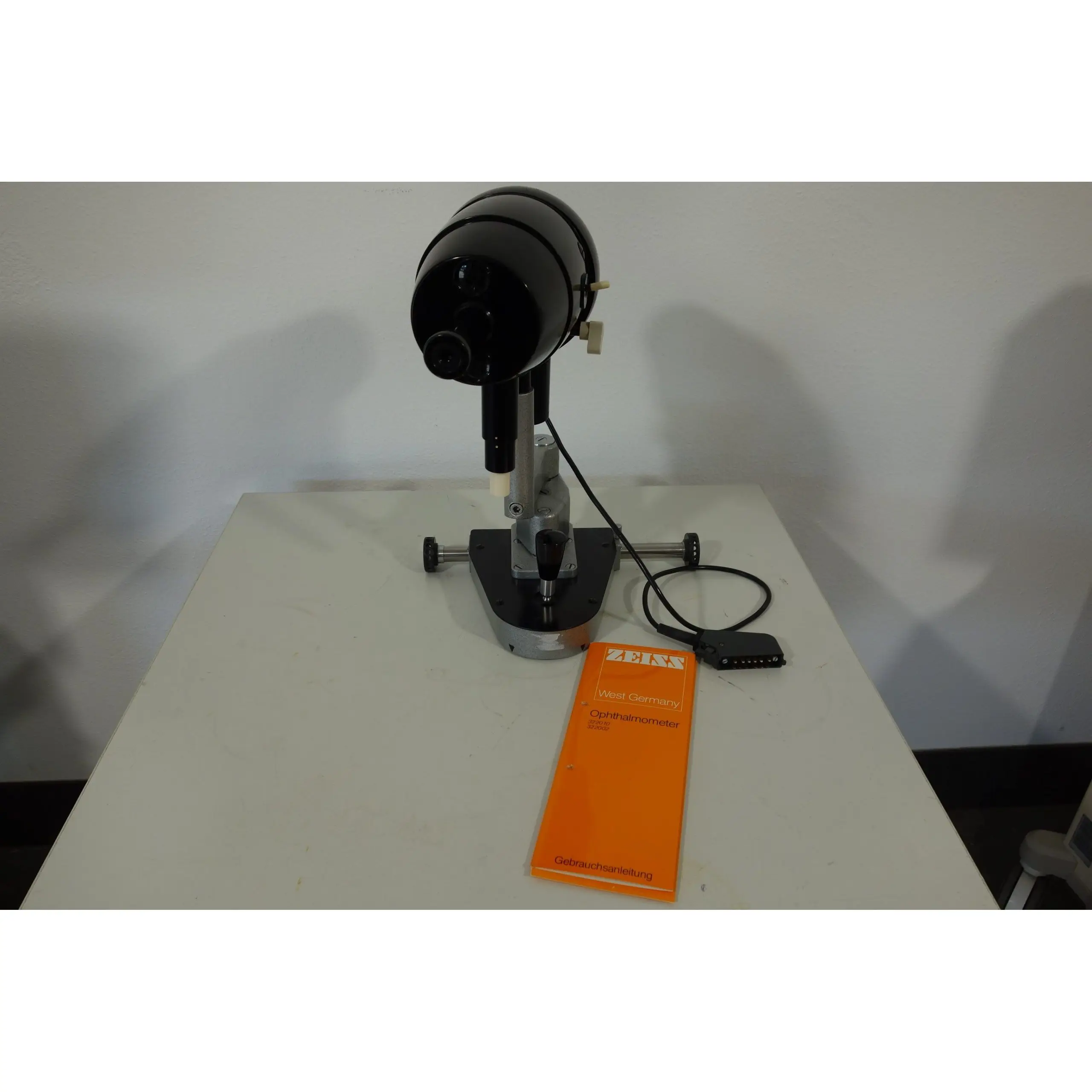 Zeiss Bombe Ophthalometer 322010