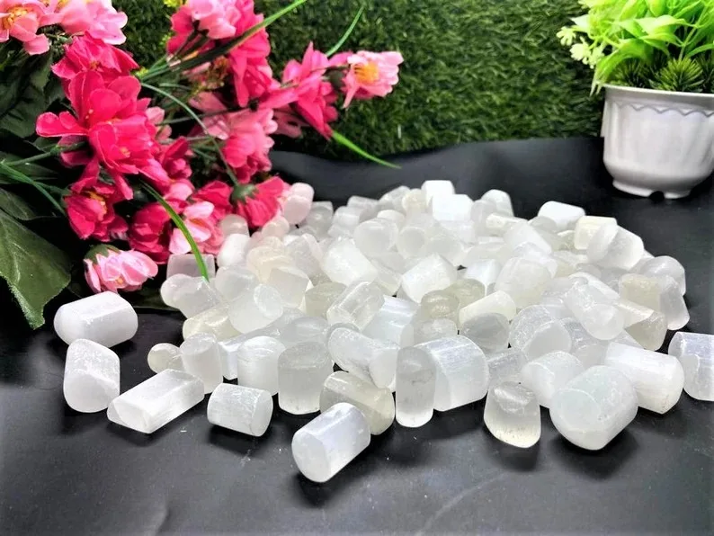 Standard Quality White Selenite Tumbled Stone For Spiritual Connection Wholesale Healing Gemstone Selenite Crystal Tumble Stones