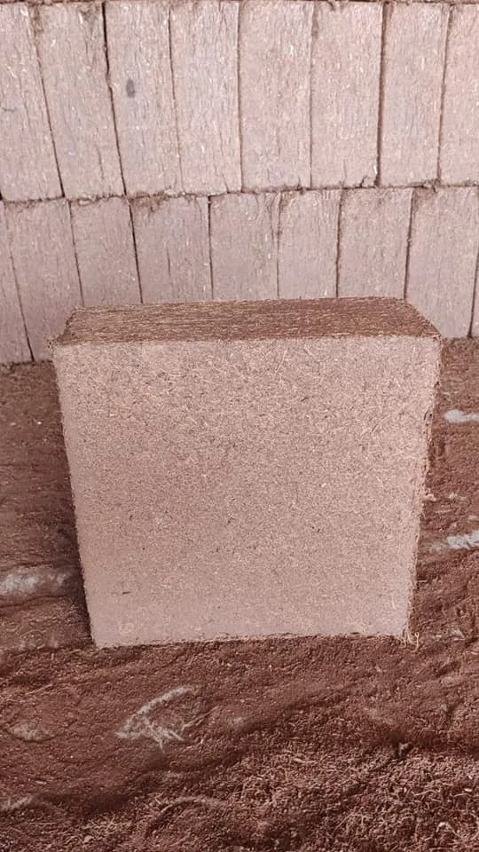 High Quality Coconut Coir Peat Cocopeat From Coconut Husk Best Soil Coco Peat Block Export From Indonesia