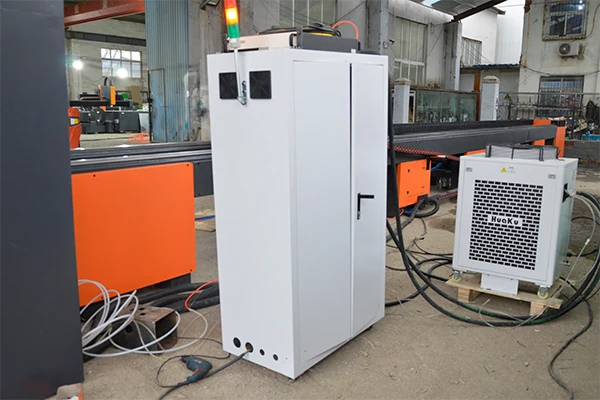 2024 27% discount Hot Sale Factory Price Portable Professional 3d Steel Cutting Fiber Laser Cutting Robot with Rotary