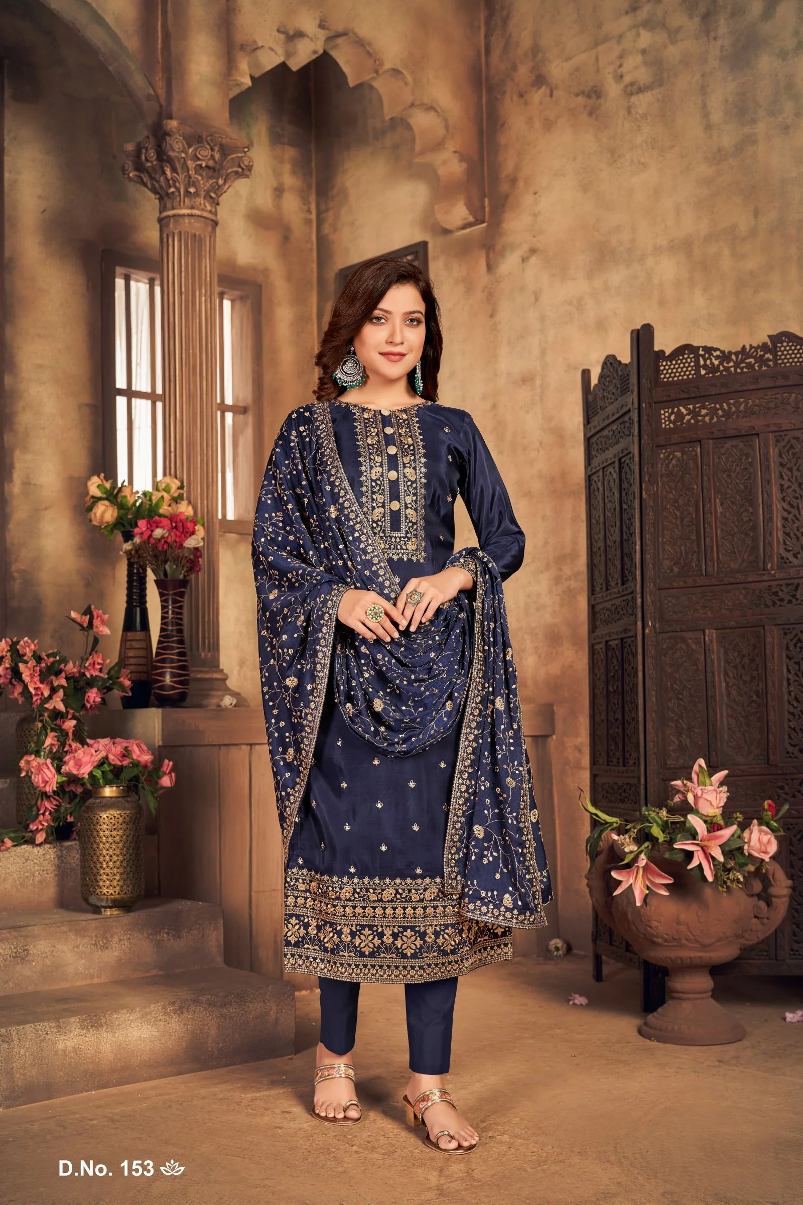 New Modern Ladies Salwar Suit Pakistani and Indian Women Salwar Kameez at Wholesale Price From India