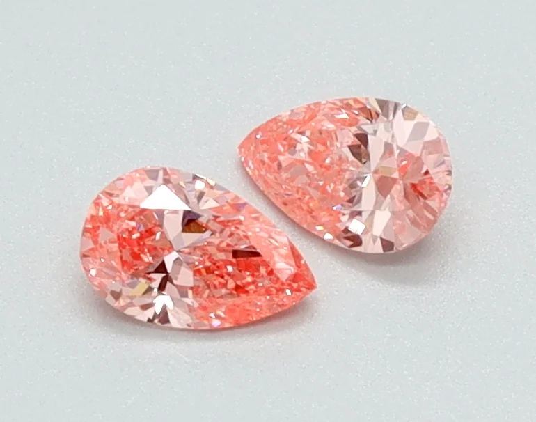 IGI 1.03 Ct FV Pk Fancy Vivid Pink Lab Grown Diamond Pear Diamond VVS2 Clarity Diamond For Engagement band Pink Lab Jewelry