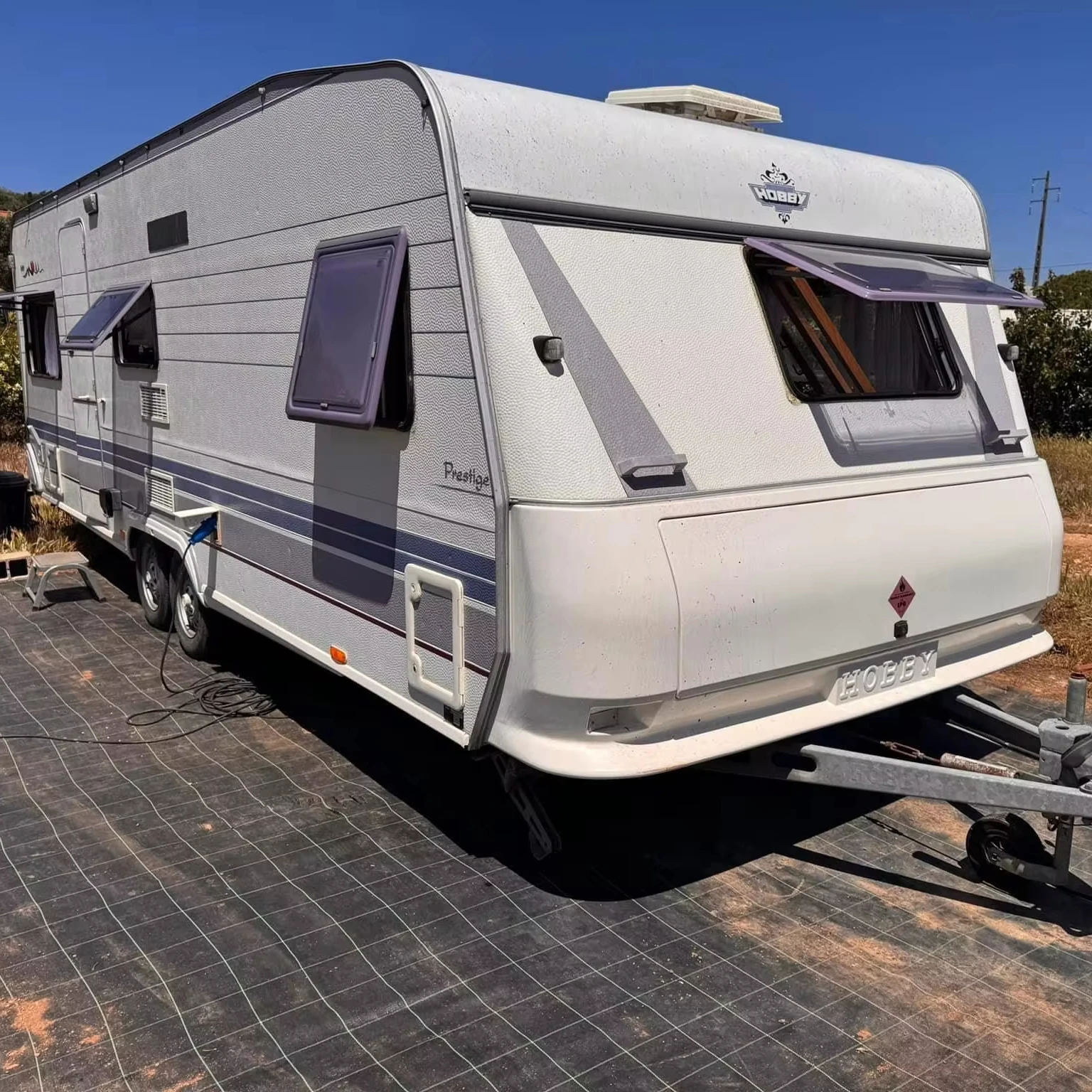 New 4x4 Truck Camper Motorhome Box DIY Recreational Vehicle RV Motorhomes Travel Trailer for Road Travel and Home Camping