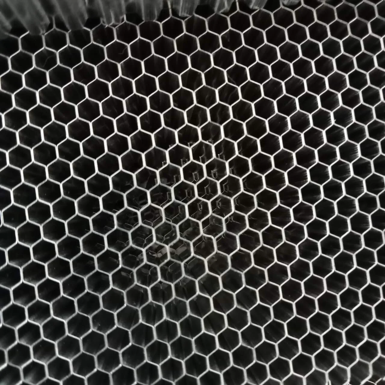 EMI/EMC honeycomb core steel grating plate customized for shielding tent  special equipment