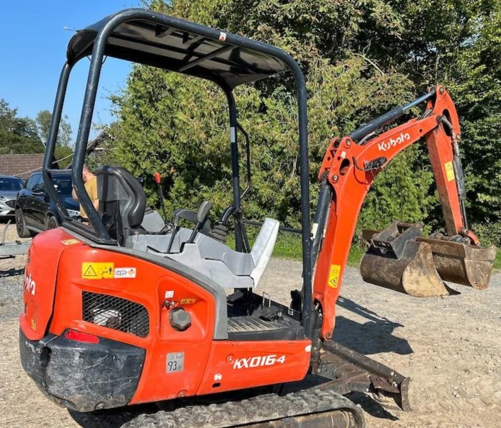 Kubota KX016 Mini Excavator 10 Ton Operating Weight Fairly Used with Key Components & Hydac Hydraulic Valve for Sale