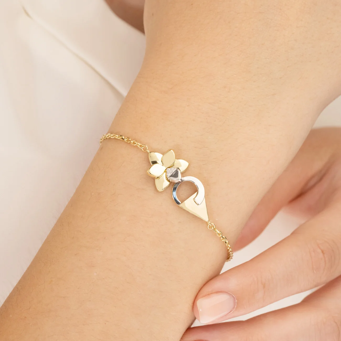 Floristic Charm Bracelet 14K Solid Yellow Rose White Gold Diamond OEM ODM Custom Personalized