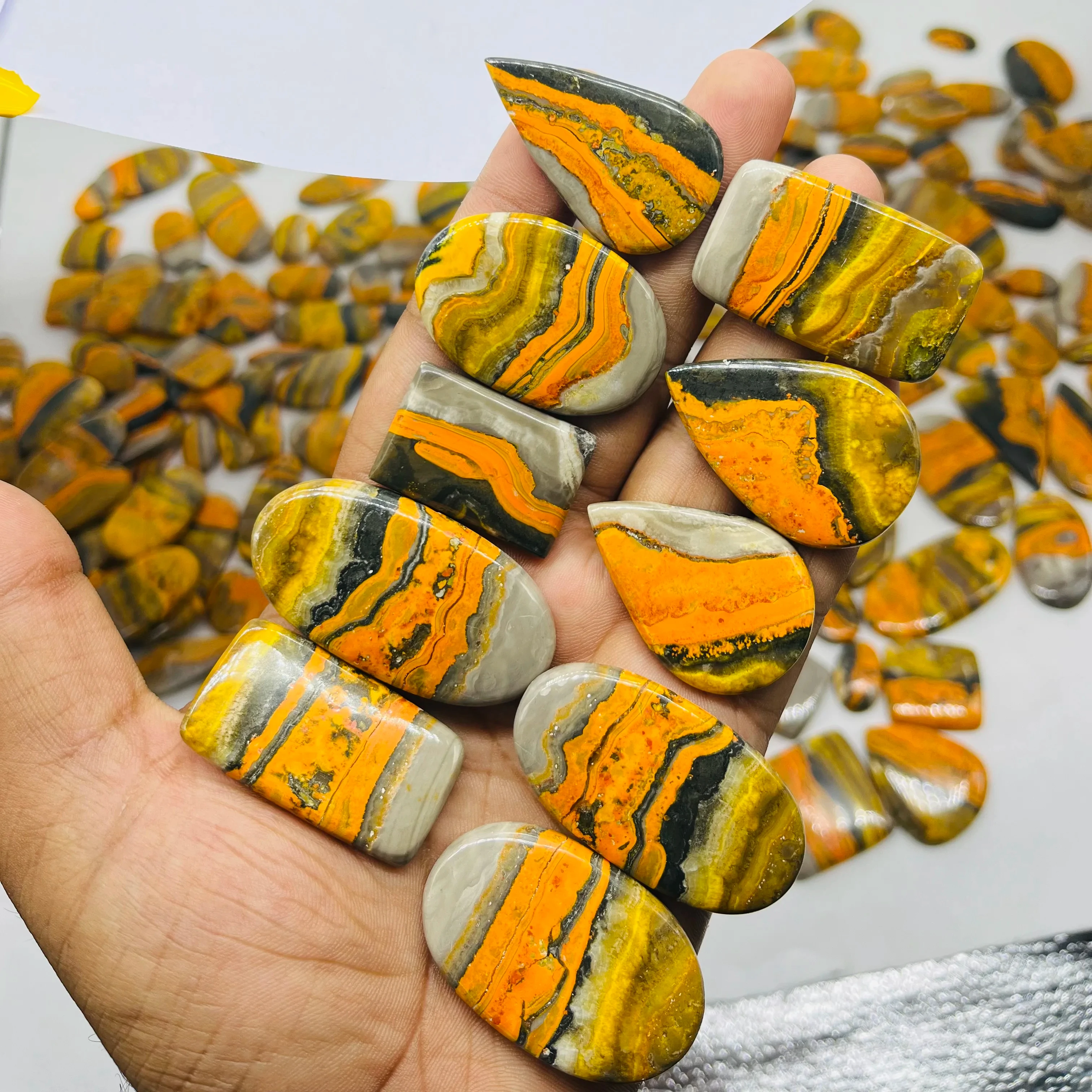 Натуральная Шмель, яшма, гладкая Смешанная форма, партия, свободный Кабошон из драгоценных камней для изготовления ювелирных изделий, оптовая цена