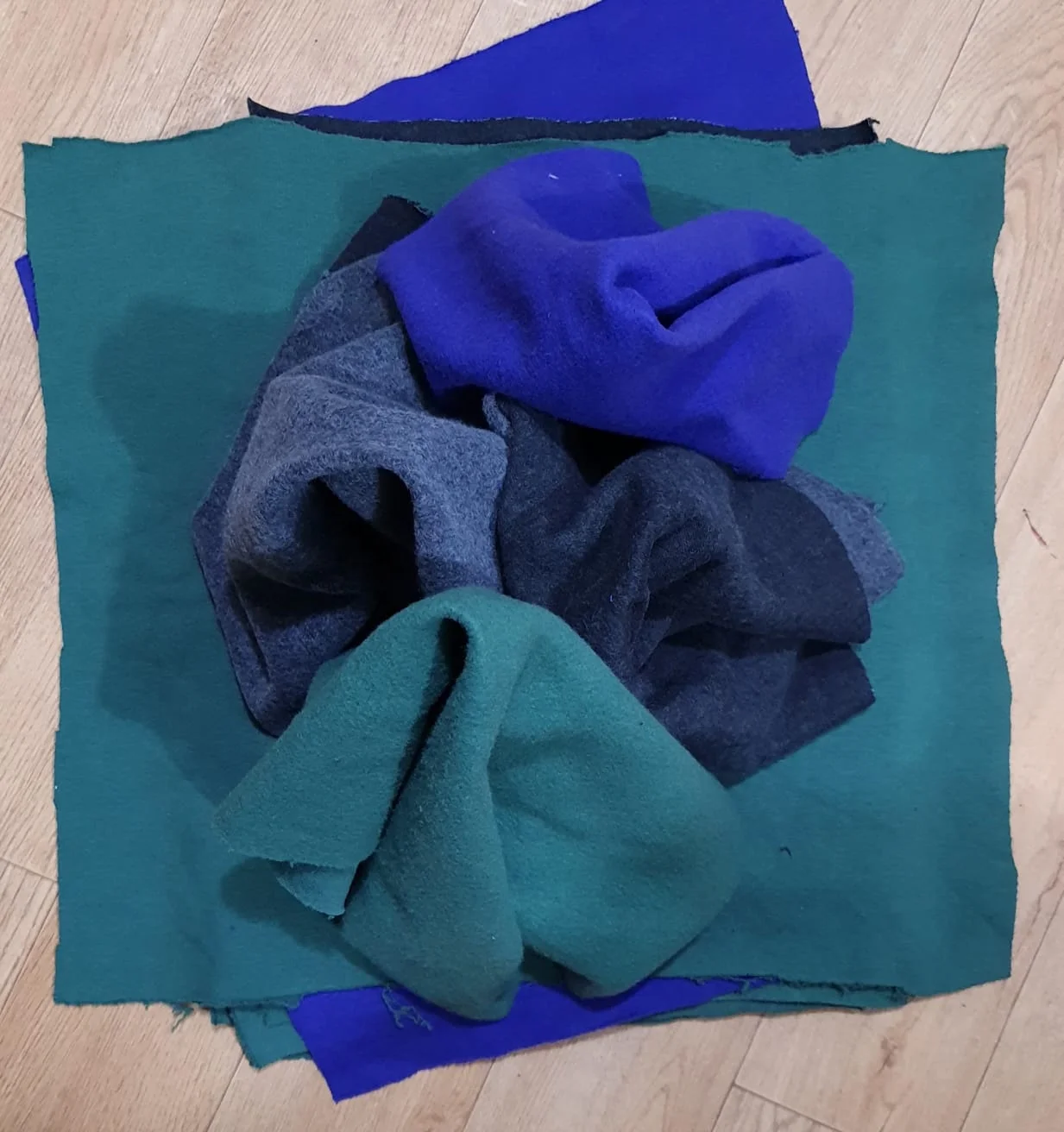 Textile Waste Cotton Rags Industrial Packaging Light Color Fleece Fabrics Rags Materials 80% polyester 20%cotton Wholesale