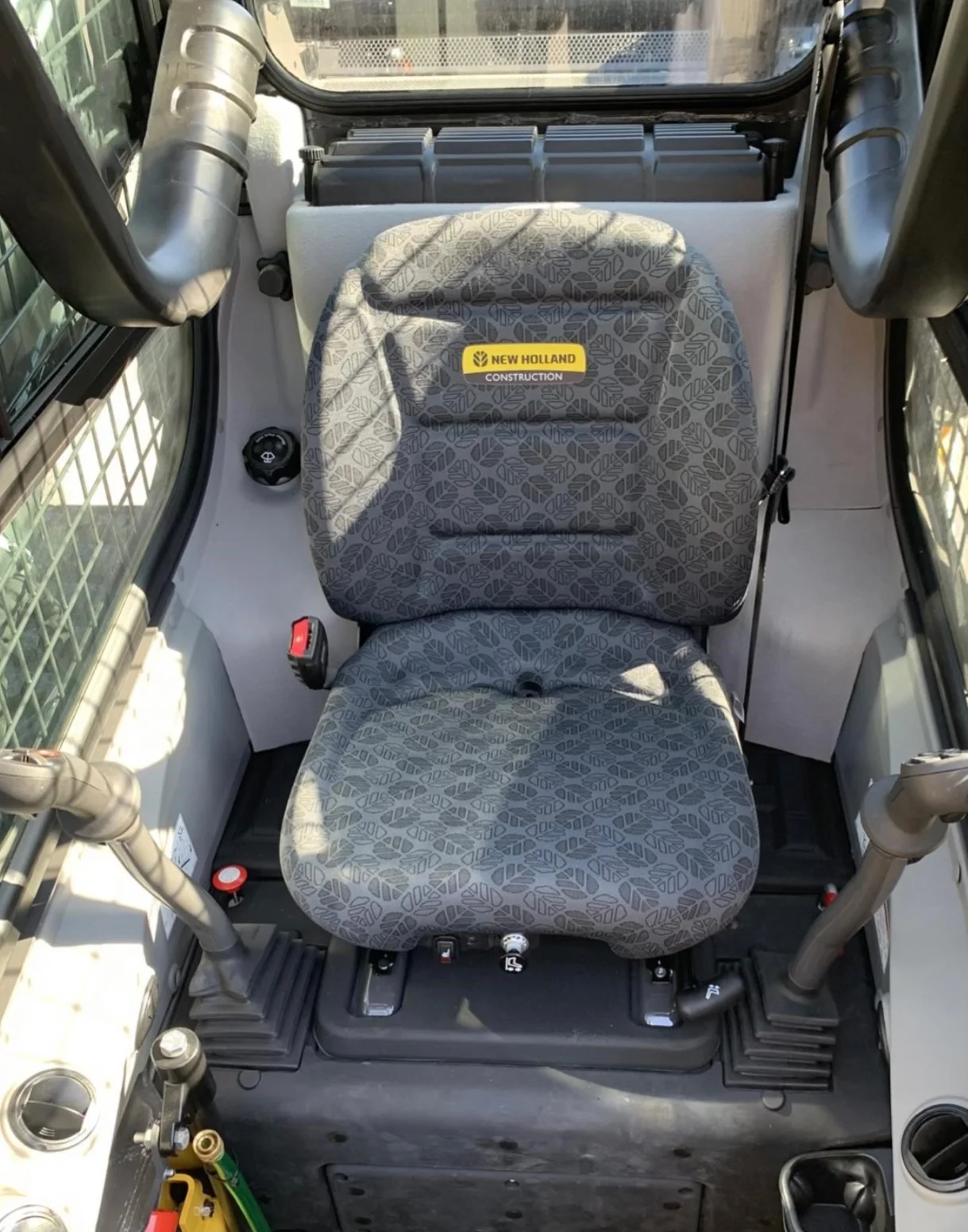 Best Deal 239 Hours Used NH C337 Track Skid Steer Cab AC and Heater 2 Speed Quick Coupler Back Up Camera, Radio Ready to Ship